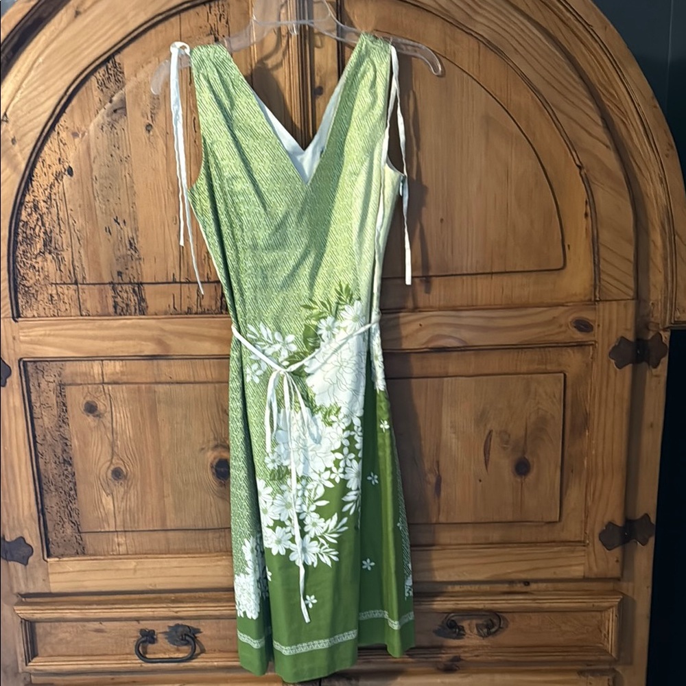Anthropologie Green Sleeveless V-Neck Sundress